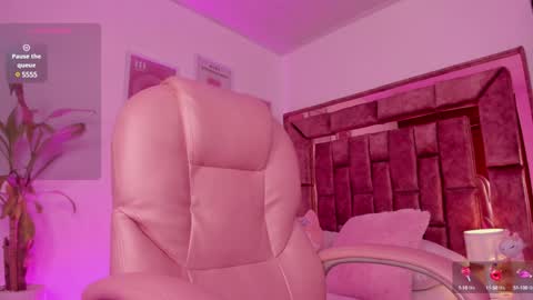 Snapshot of celestecute_ chatting on 01-05-25, 10:29 Celeste   INSTAGRAM Celestecute 01 online show from 01-05-25, 10:29