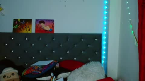 I am Valentinn online show from 01-18-25, 01:52