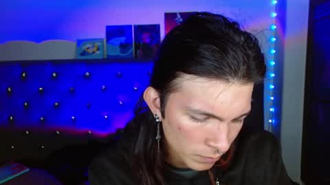 I am Valentinn online show from 03-04-25, 01:12