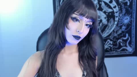   online show from 02-09-25, 01:22