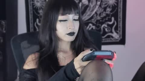   online show from 05-27-26, 02:52
