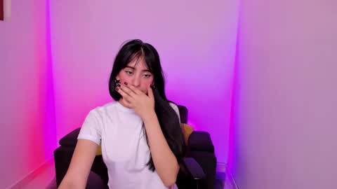 Snapshot of celestinepurple chatting on 03-01-25, 06:54 Celestineeeeee online show from 03-01-25, 06:54