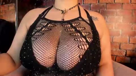 Snapshot of celestte_beautiful chatting on 06-30-26, 11:33 celestte_beautiful online show from 06-30-26, 11:33