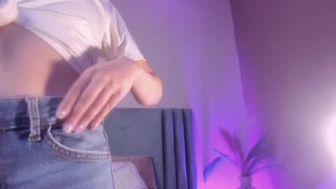 Celeste Quenn online show from 04-15-26, 07:58