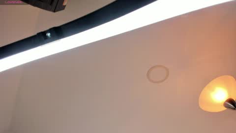 Ari online show from 04-01-26, 09:56