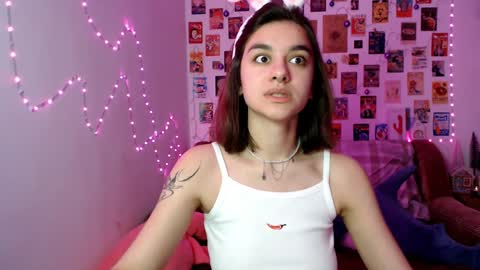 Snapshot of celine_dionn chatting on 01-03-25, 06:01 Celine online show from 01-03-25, 06:01