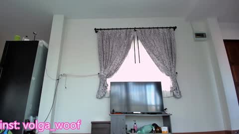 Ji-yoon online show from 12-29-24, 02:27