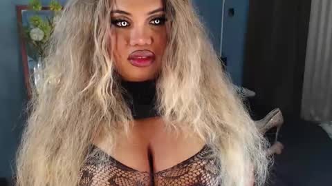 Snapshot of cellinekittcumerr chatting on 09-12-25, 05:24 cellinekittcumerr online show from 09-12-25, 05:24