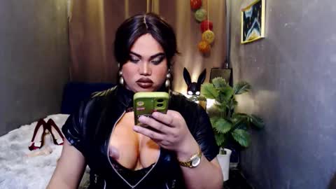 Snapshot of cellinekittcumerr chatting on 11-15-25, 05:53 cellinekittcumerr online show from 11-15-25, 05:53