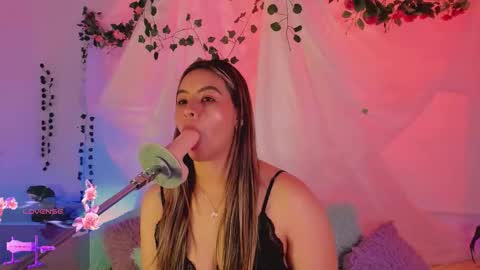 Hello guys my name is Sofi and Lizzie and  Vanessa online show from 12-04-25, 01:15