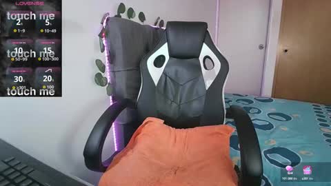 Cerso online show from 10-12-25, 01:21