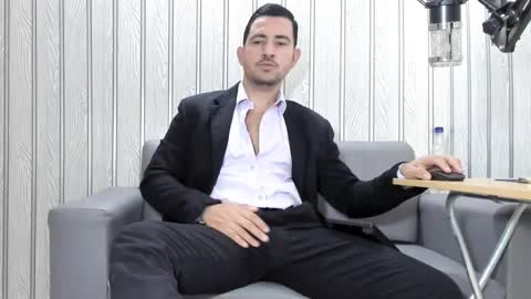 Cesar online show from 10-31-25, 03:13