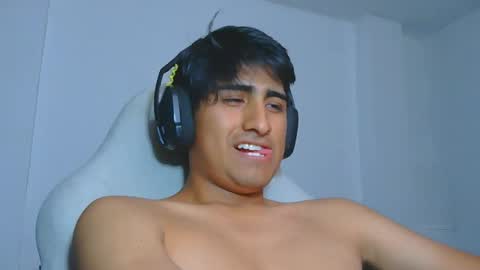 Snapshot of cesarex148 chatting on 02-18-26, 10:17 Cesar online show from 02-18-26, 10:17