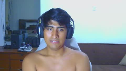 Snapshot of cesarex148 chatting on 02-25-26, 04:00 Cesar online show from 02-25-26, 04:00