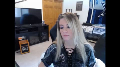 Snapshot of cessprinn chatting on 12-26-24, 03:42 Marie online show from 12-26-24, 03:42