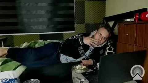 Snapshot of cezar46 chatting on 01-03-25, 03:05 cezar online show from 01-03-25, 03:05
