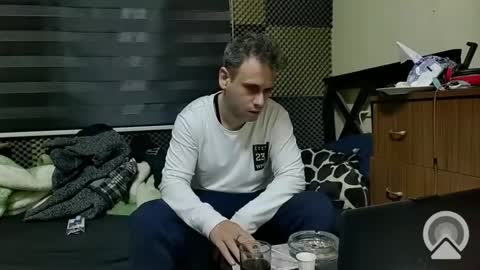 Snapshot of cezar46 chatting on 01-10-25, 02:45 cezar online show from 01-10-25, 02:45