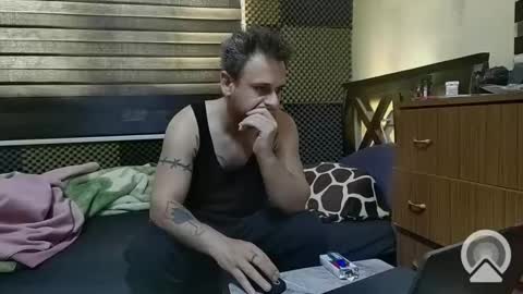 Snapshot of cezar46 chatting on 01-24-25, 12:52 cezar online show from 01-24-25, 12:52