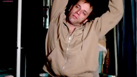Snapshot of cguffey2284 chatting on 05-24-26, 01:27 cguffey2284 online show from 05-24-26, 01:27