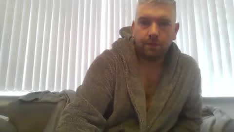 ch33ky85 online show from 11-10-25, 10:47