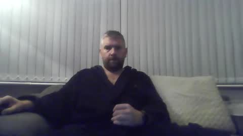 ch33ky85 online show from 04-03-26, 09:24