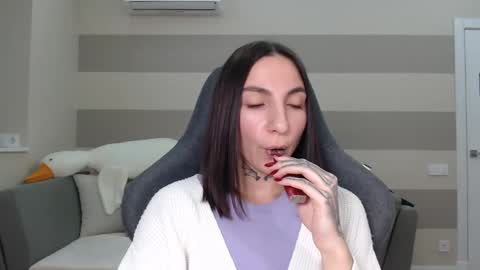 Kate online show from 02-13-25, 10:12