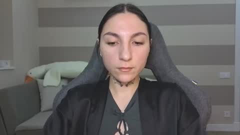 Kate online show from 03-04-25, 05:11