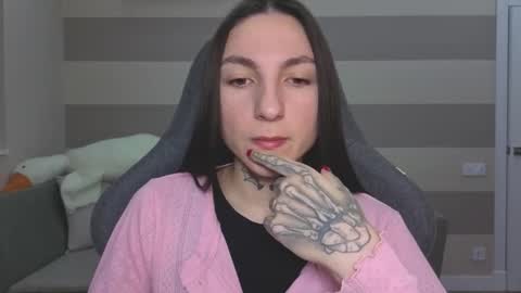 Kate online show from 12-23-25, 06:11