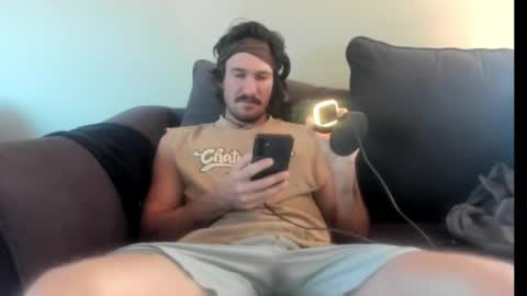 Lydong online show from 10-20-25, 07:14