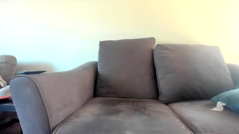 Lydong online show from 10-31-25, 07:26