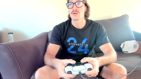 Lydong online show from 01-14-26, 09:09