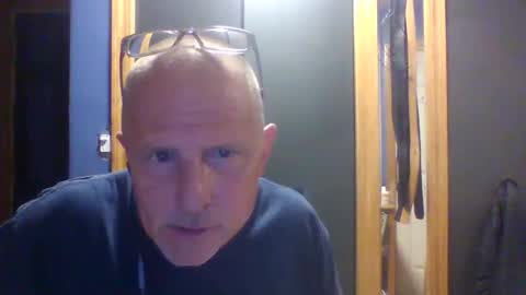 Snapshot of chadsters123 chatting on 06-01-26, 11:17 chadsters123 online show from 06-01-26, 11:17