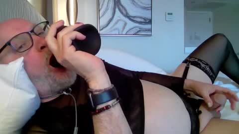 champagne online show from 01-30-25, 07:15