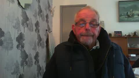 Snapshot of champers37 chatting on 02-25-25, 10:47 Champers online show from 02-25-25, 10:47