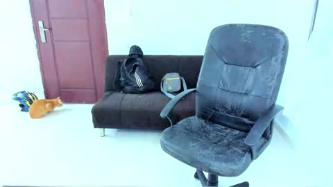 Snapshot of chandler_kenji chatting on 02-17-26, 01:13 Kenji online show from 02-17-26, 01:13