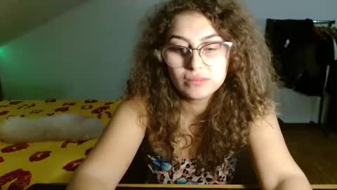 Stephanieblisss online show from 01-14-25, 05:23