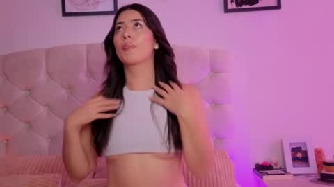 Snapshot of chanellgv chatting on 11-11-25, 11:54 Chanell online show from 11-11-25, 11:54