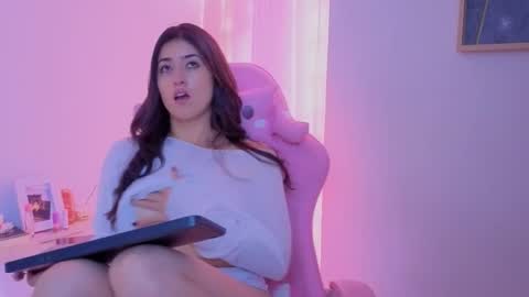 Snapshot of chanellgv chatting on 11-26-25, 07:48 Chanell online show from 11-26-25, 07:48