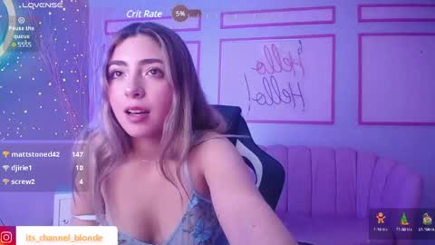 Snapshot of channel_blonde_a chatting on 12-29-24, 07:43 channel_blonde_a online show from 12-29-24, 07:43