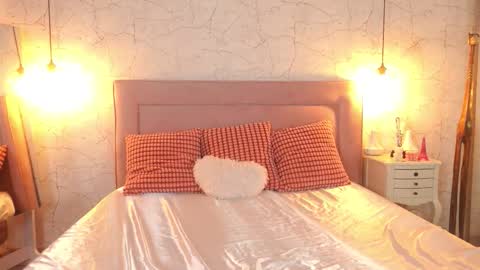 Channelangeless online show from 03-09-26, 03:05