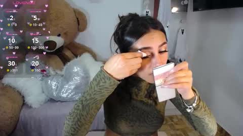 Isabella online show from 10-29-25, 08:05