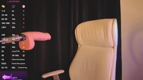 Chantall online show from 10-25-25, 04:53