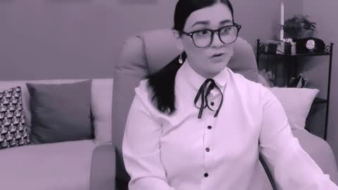 The Queen online show from 02-23-25, 09:11