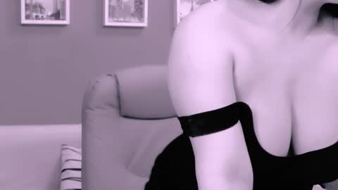 The Queen online show from 03-01-25, 07:04