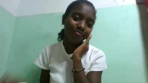 Snapshot of chanteuse655720 chatting on 06-09-26, 07:31 chanteuse655720 online show from 06-09-26, 07:31