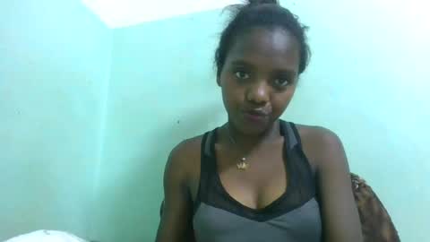 Snapshot of chanteuse655720 chatting on 06-16-26, 06:21 chanteuse655720 online show from 06-16-26, 06:21