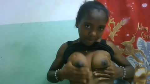 Snapshot of chanteuse655720 chatting on 07-17-26, 06:31 chanteuse655720 online show from 07-17-26, 06:31