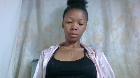 chariola0101 online show from 02-04-25, 02:28
