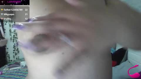 charis_bellota online show from 12-23-24, 12:46