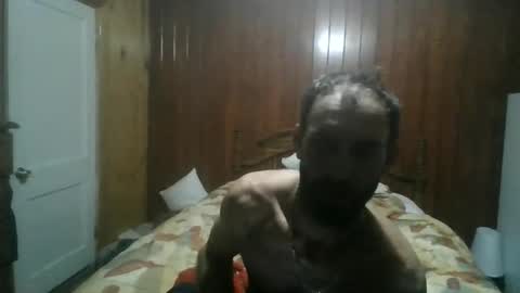Snapshot of charlesb13 chatting on 05-05-26, 05:26 charlesb13 online show from 05-05-26, 05:26